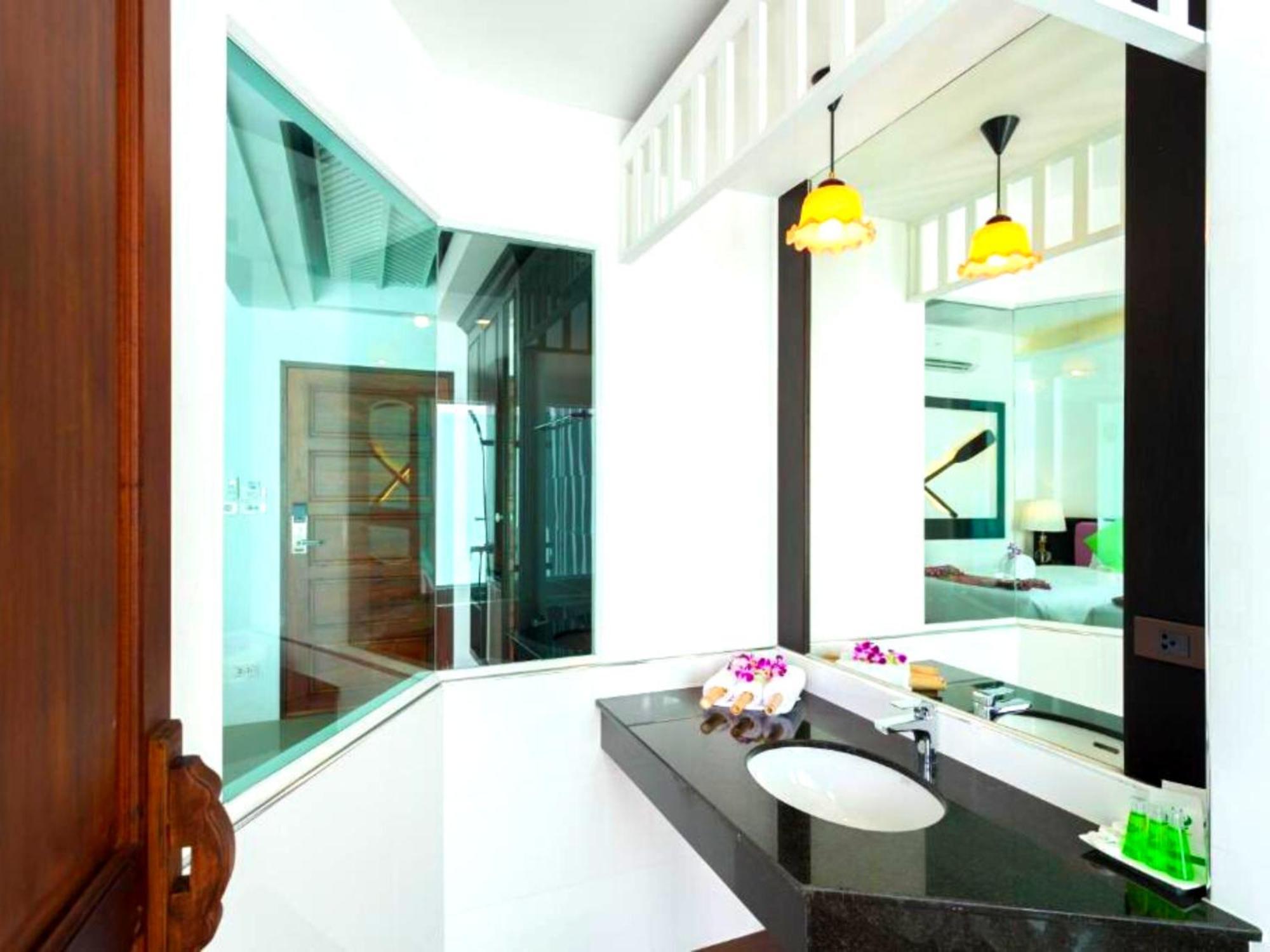 Hotel The Samui 4*